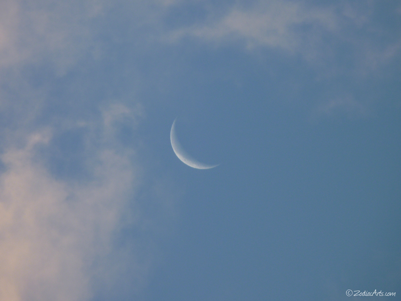 20160601-0607-P1320455-Moon8-Clouds