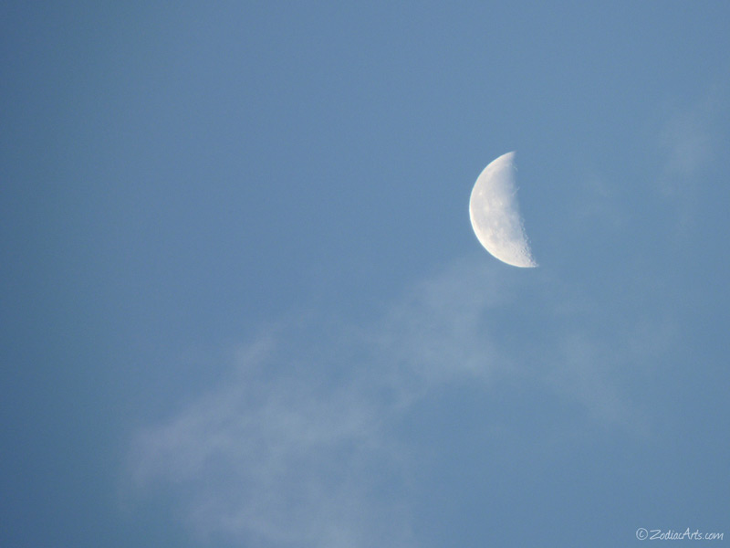 20140719-0624-P1130113-Moon7-Clouds
